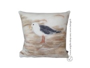 hand-felted-pillow-seagull--brown-unique-details-interior-pagalvele-plunksna-ranku-darbo-vilna-zuvedra-1