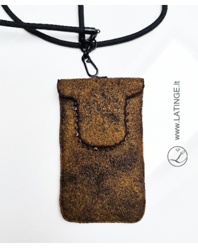 latinge-deklai-telefonui-rankine_cross_body-rudas-karamele-vegan-oda-3